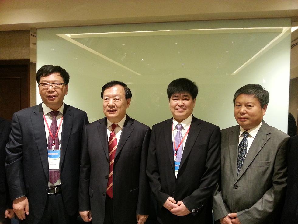公司董事長(zhǎng)吳漢民隨省委書記夏寶龍及浙江省貿(mào)促會(huì)一行出訪馬來(lái)西亞、斯里蘭卡、阿聯(lián)酋三國(guó).jpg